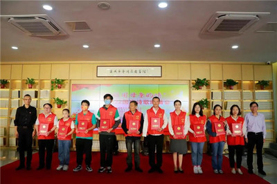 鹽城市亭湖區(qū)2022國慶詩歌朗誦會(huì)圓滿落幕，以詩傳情共慶華誕